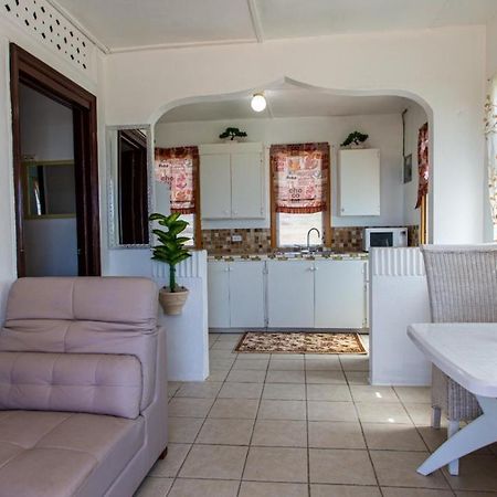 Moonlight Cottage East End Village Εξωτερικό φωτογραφία